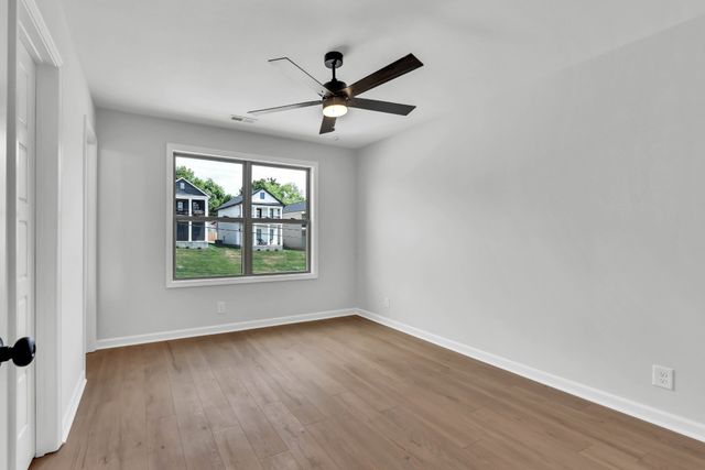 710 Crossland Ave, Clarksville, TN 37040