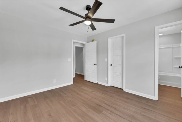 710 Crossland Ave, Clarksville, TN 37040