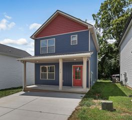 710 Crossland Ave, Clarksville, TN 37040