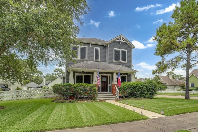 98 Borondo Reach, La Marque, TX 77568