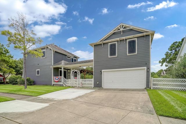 98 Borondo Reach, La Marque, TX 77568