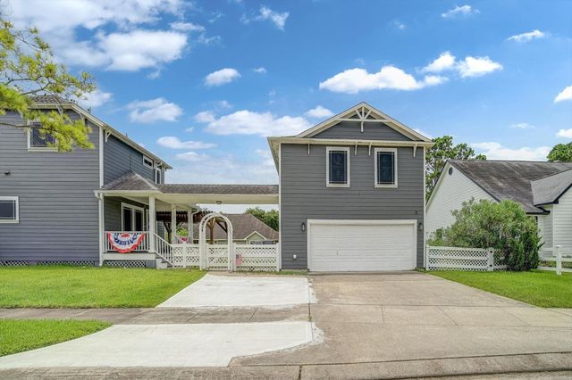 98 Borondo Reach, La Marque, TX 77568