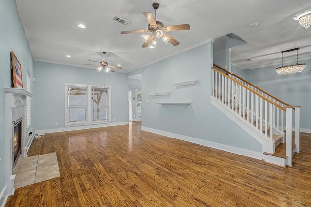 98 Borondo Reach, La Marque, TX 77568