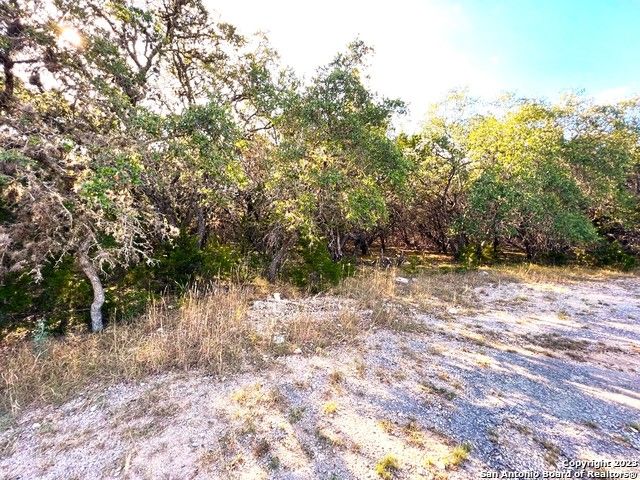 24 Ranch Cir, Bandera, TX 78003
