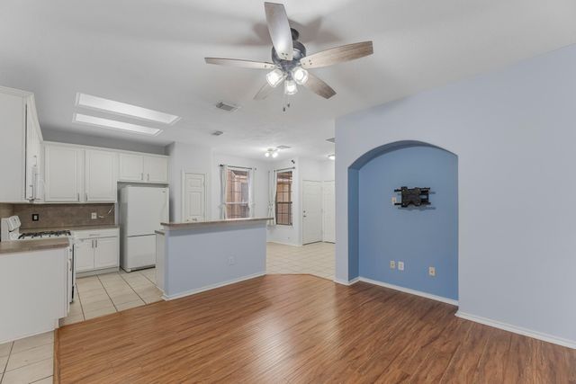 12407 Salama Falls, Houston, TX 77089