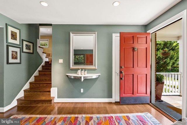 6208 BEACHWAY DR, Falls Church, VA 22041