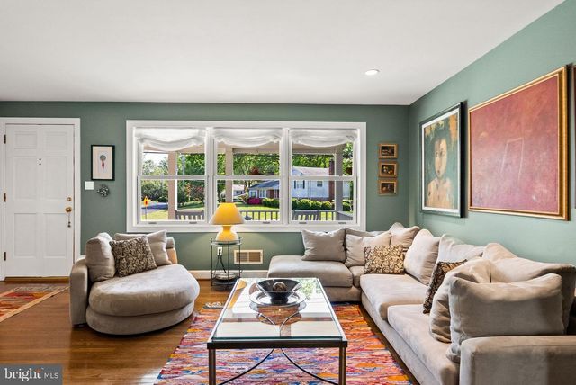 6208 BEACHWAY DR, Falls Church, VA 22041