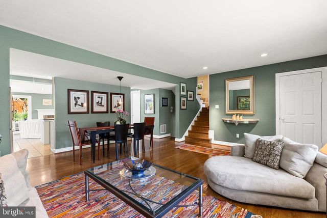6208 BEACHWAY DR, Falls Church, VA 22041