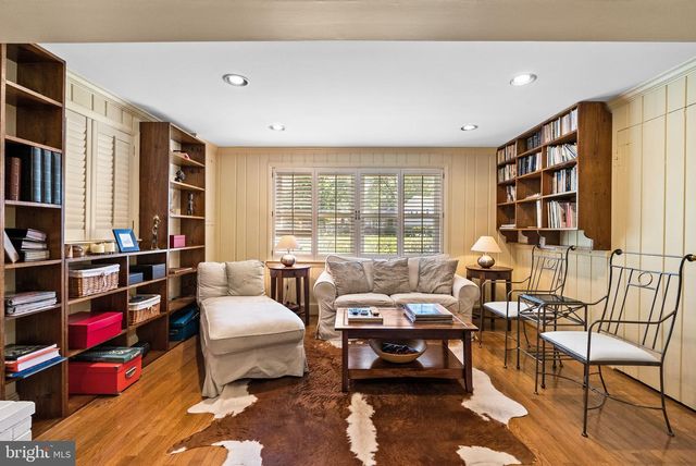 6208 BEACHWAY DR, Falls Church, VA 22041