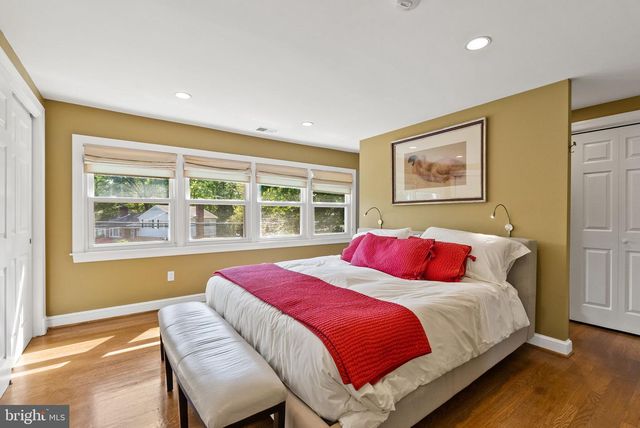 6208 BEACHWAY DR, Falls Church, VA 22041