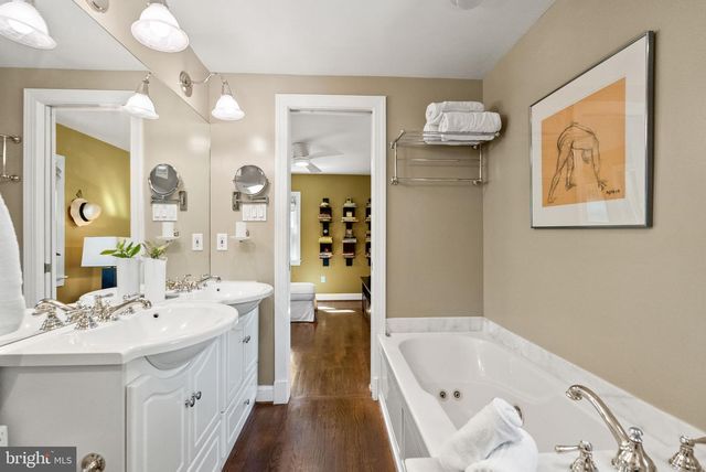 6208 BEACHWAY DR, Falls Church, VA 22041