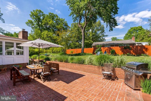 6208 BEACHWAY DR, Falls Church, VA 22041