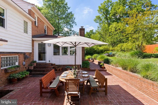 6208 BEACHWAY DR, Falls Church, VA 22041