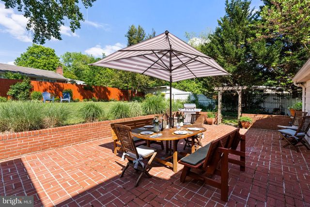 6208 BEACHWAY DR, Falls Church, VA 22041