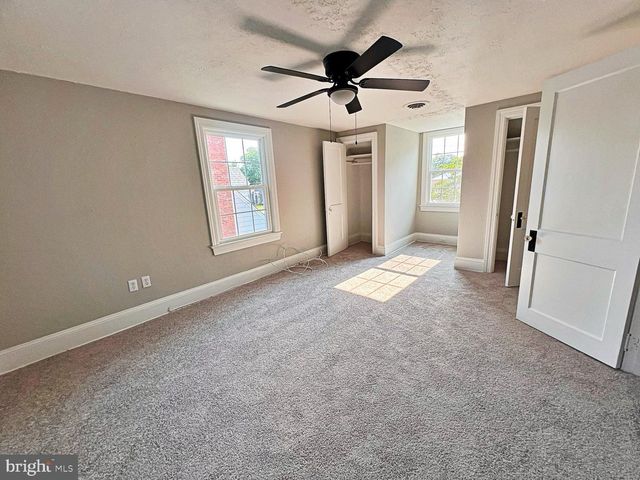 1045 S BRADFORD ST, Dover, DE 19904