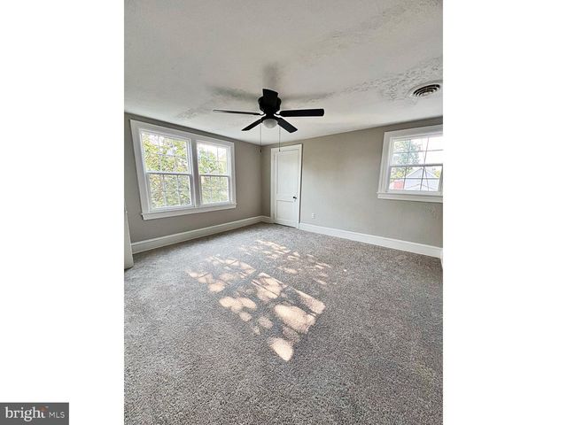 1045 S BRADFORD ST, Dover, DE 19904