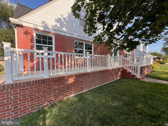 1045 S BRADFORD ST, Dover, DE 19904