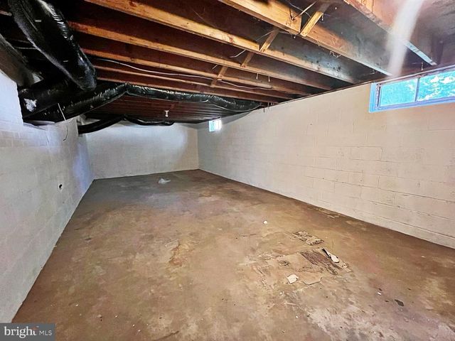 1045 S BRADFORD ST, Dover, DE 19904