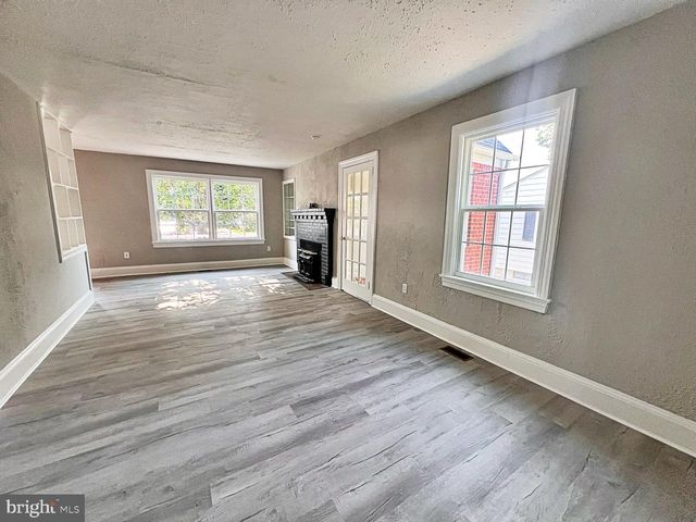 1045 S BRADFORD ST, Dover, DE 19904