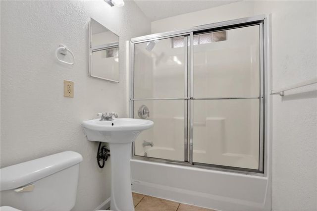 11115 Winchester Avenue, Kansas City, MO 64134