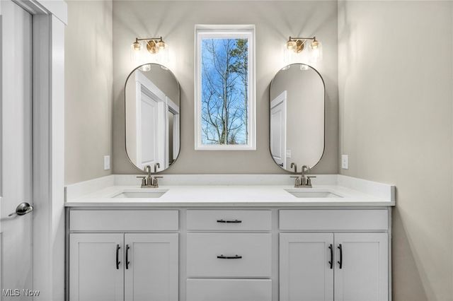 2875 Grayson Drive, Medina, OH 44256