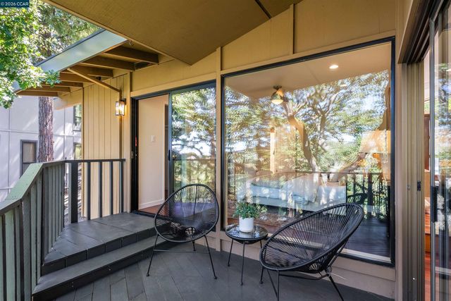 1066 Via Baja, Lafayette, CA 94549