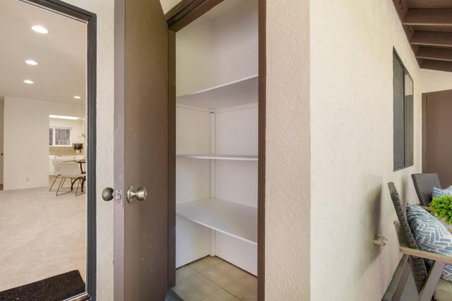 1001 E Evelyn Terrace 110, Sunnyvale, CA 94086