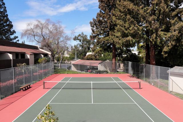 1001 E Evelyn Terrace 110, Sunnyvale, CA 94086