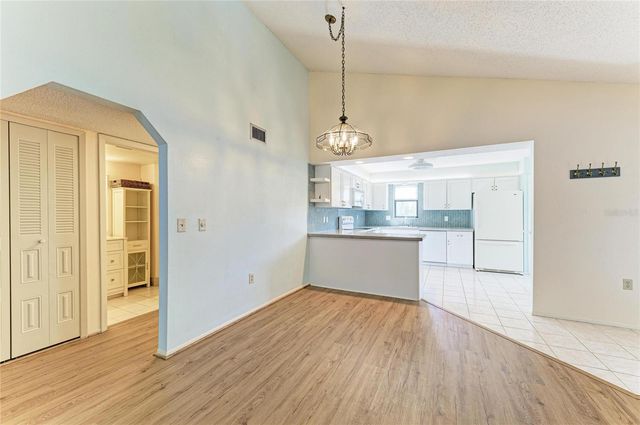 5400 34TH STREET W D11, Bradenton, FL 34210