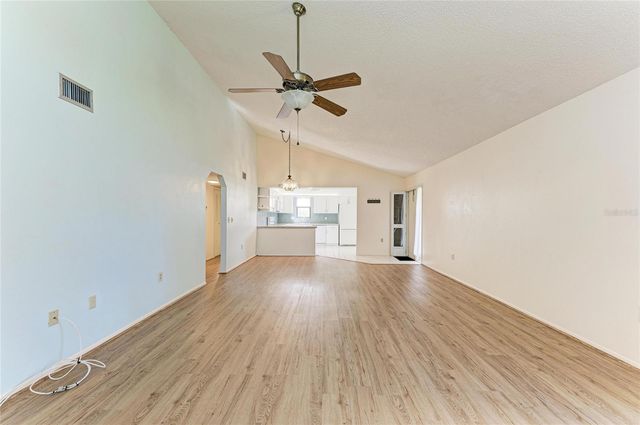 5400 34TH STREET W D11, Bradenton, FL 34210