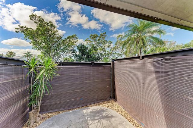 5400 34TH STREET W D11, Bradenton, FL 34210