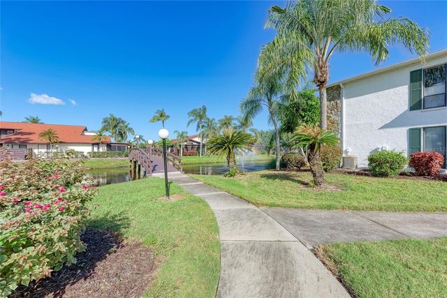 5400 34TH STREET W D11, Bradenton, FL 34210