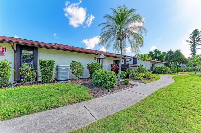 5400 34TH STREET W D11, Bradenton, FL 34210