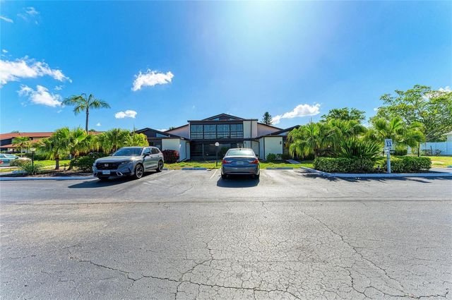 5400 34TH STREET W D11, Bradenton, FL 34210