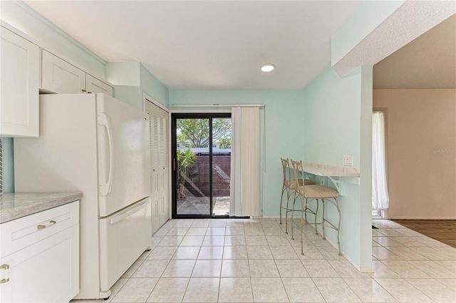 5400 34TH STREET W D11, Bradenton, FL 34210