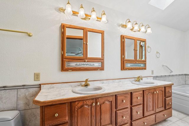5360 S 43rd STREET, Greenfield, WI 53220