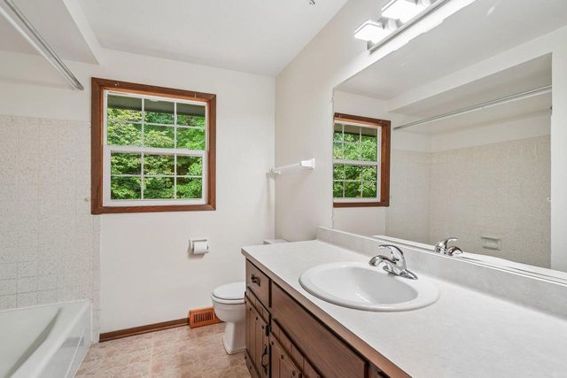 5360 S 43rd STREET, Greenfield, WI 53220