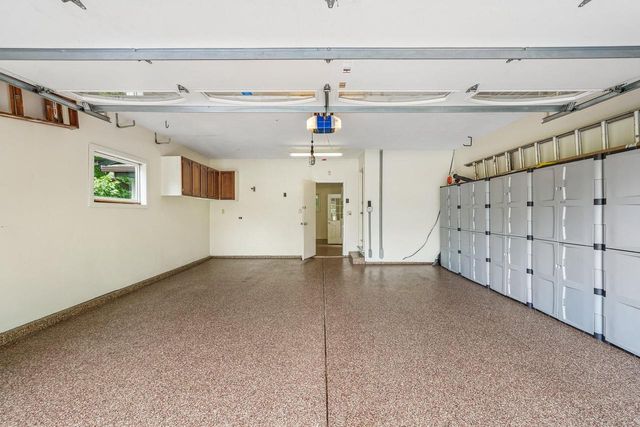 5360 S 43rd STREET, Greenfield, WI 53220