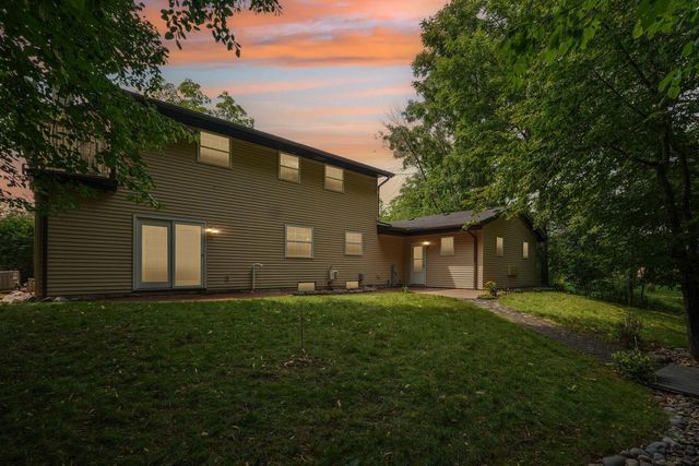 5360 S 43rd STREET, Greenfield, WI 53220
