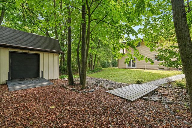 5360 S 43rd STREET, Greenfield, WI 53220