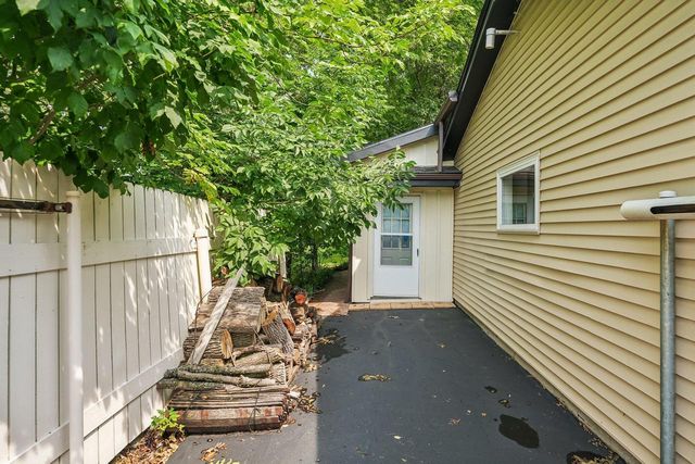 5360 S 43rd STREET, Greenfield, WI 53220