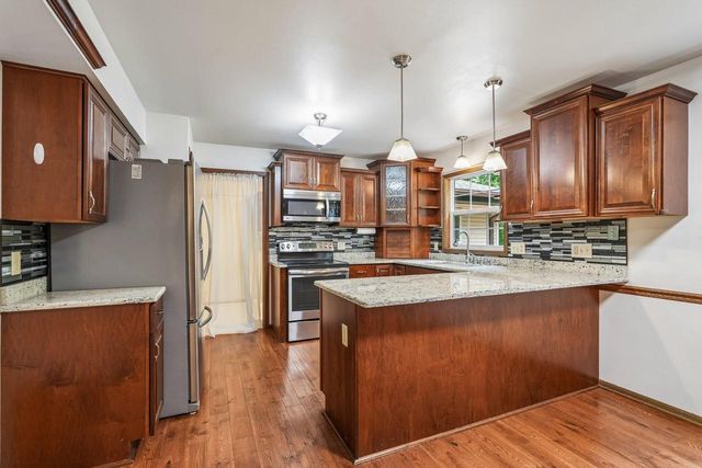 5360 S 43rd STREET, Greenfield, WI 53220
