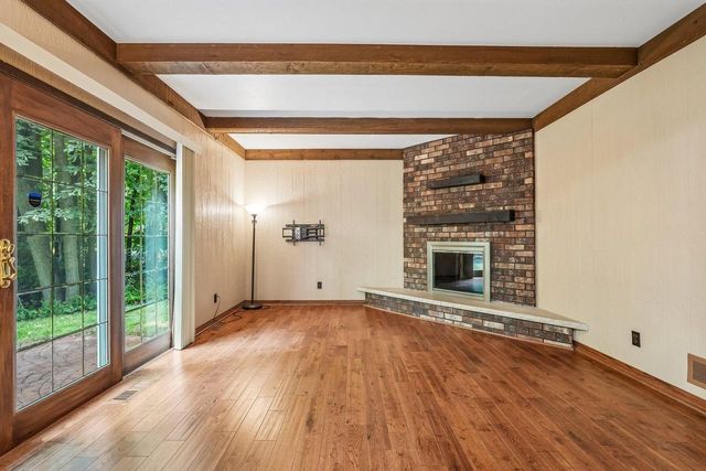 5360 S 43rd STREET, Greenfield, WI 53220