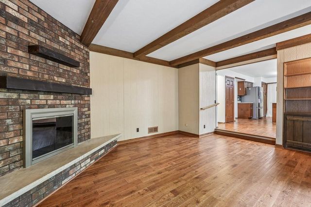 5360 S 43rd STREET, Greenfield, WI 53220
