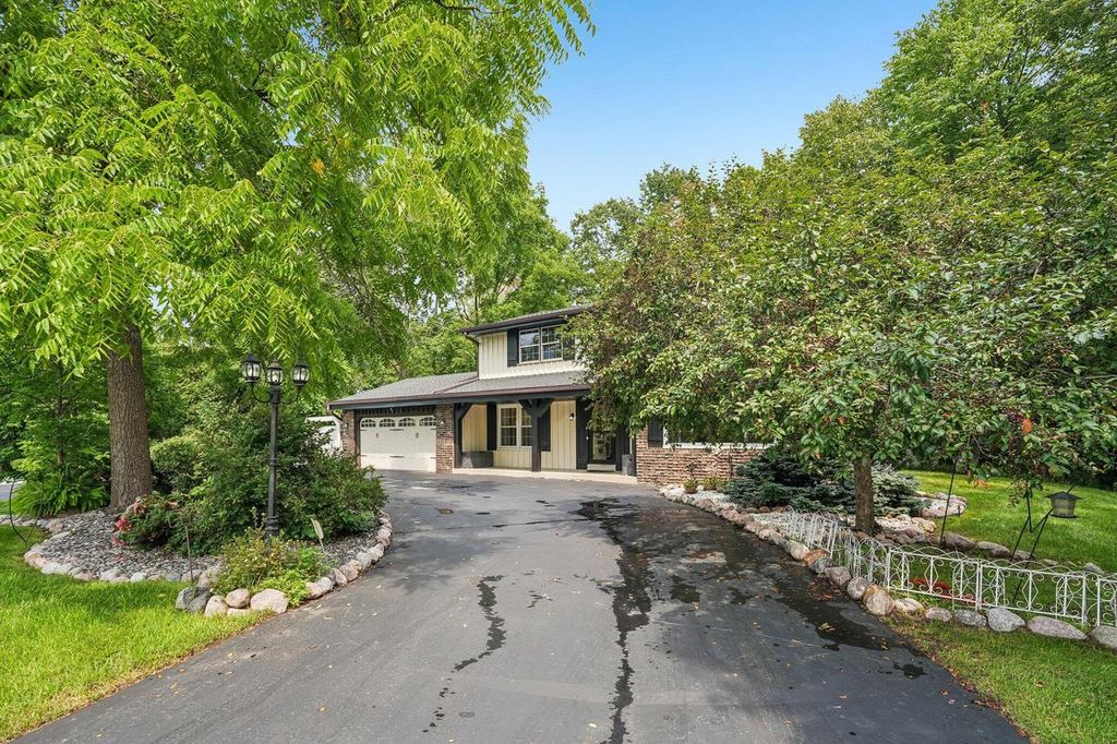 5360 S 43rd STREET, Greenfield, WI 53220