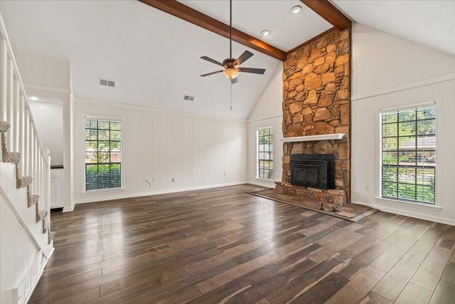 9161 GAINSBOROUGH DR, Lakeland, TN 38002