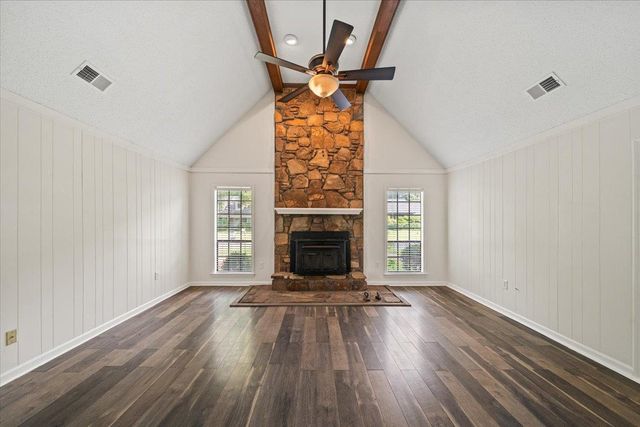 9161 GAINSBOROUGH DR, Lakeland, TN 38002