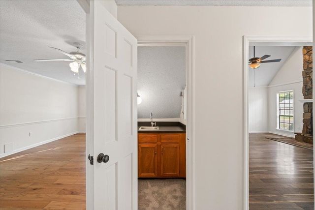 9161 GAINSBOROUGH DR, Lakeland, TN 38002