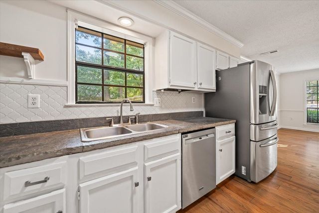 9161 GAINSBOROUGH DR, Lakeland, TN 38002