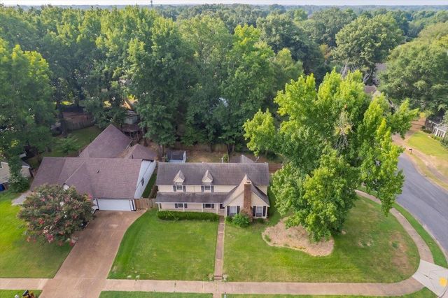 9161 GAINSBOROUGH DR, Lakeland, TN 38002